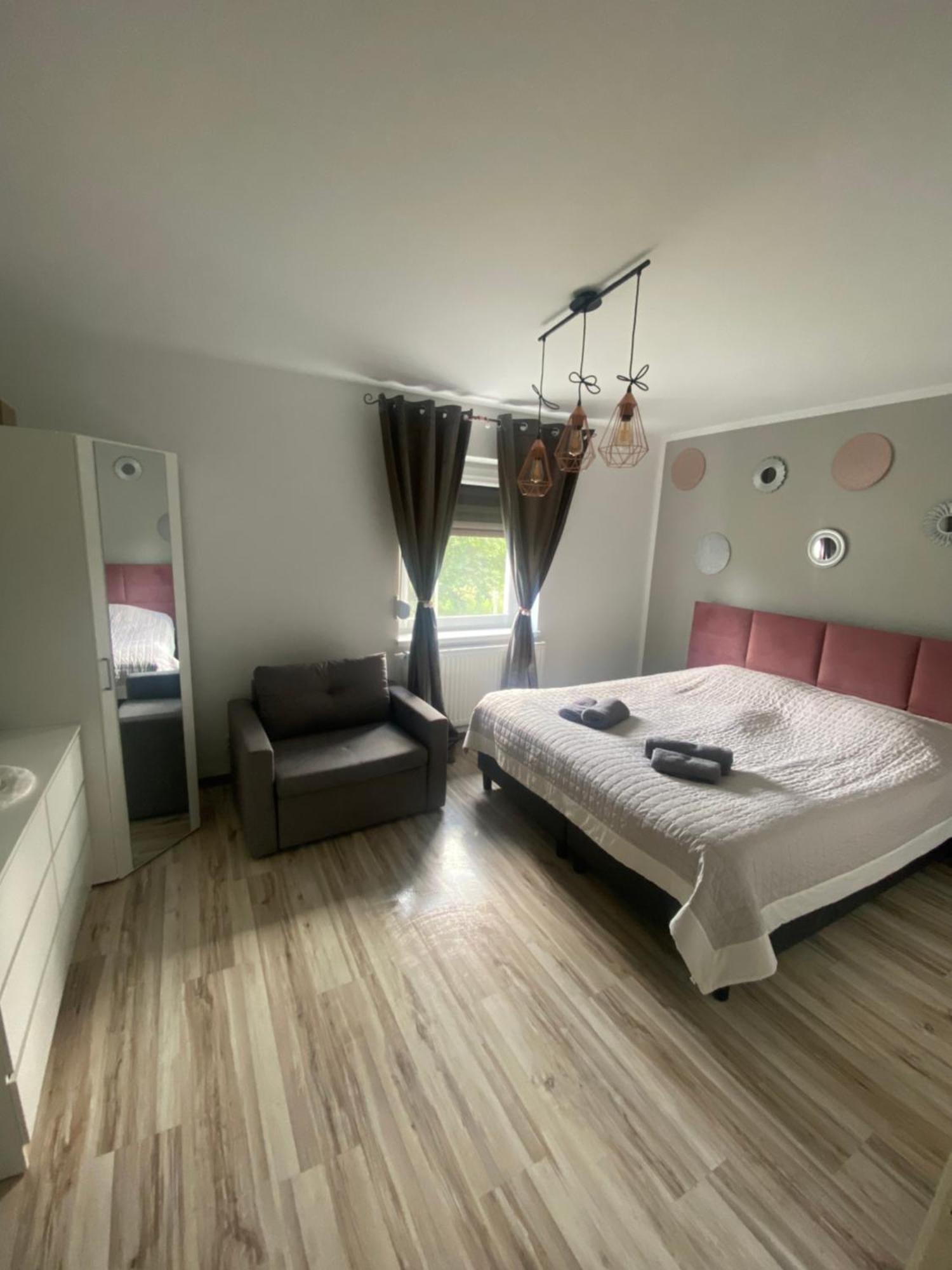 Apartamenty Ciukaj Paczkow Exteriér fotografie